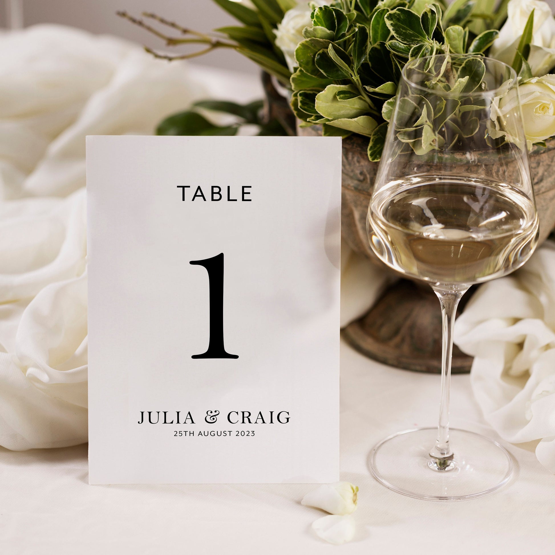 Minimalist Wedding Table Signs, Minimalist Table Numbers, Modern Table Decor Wedding, Wedding Table Number Card, White & Black Table Numbers