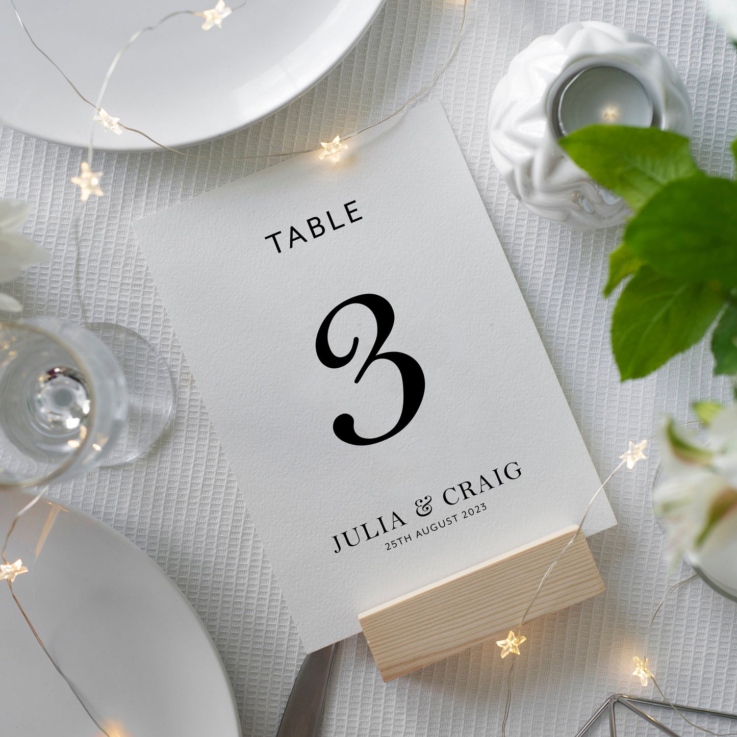 Minimalist Wedding Table Signs, Minimalist Table Numbers, Modern Table Decor Wedding, Wedding Table Number Card, White & Black Table Numbers