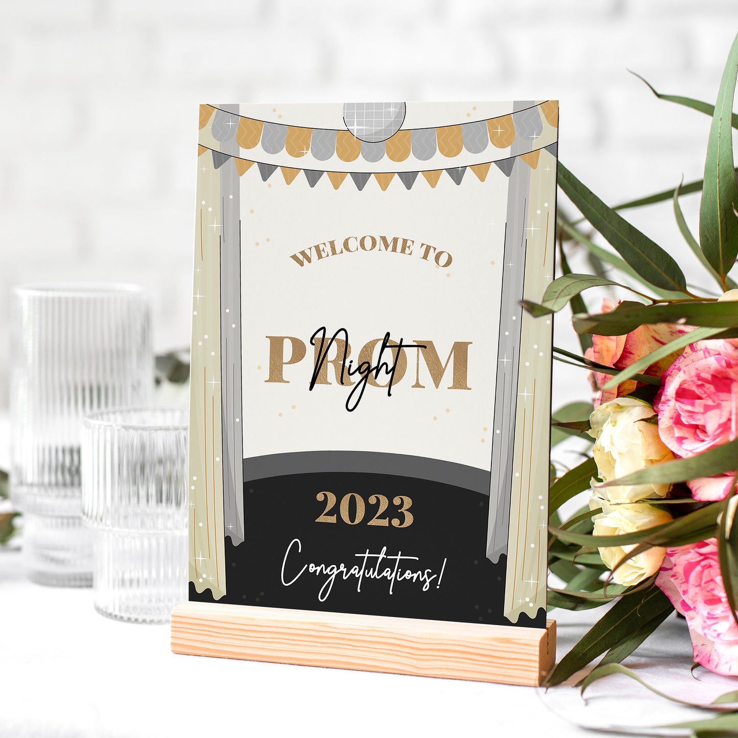 Prom Night or Graduation Selfie Frame & Party Sign